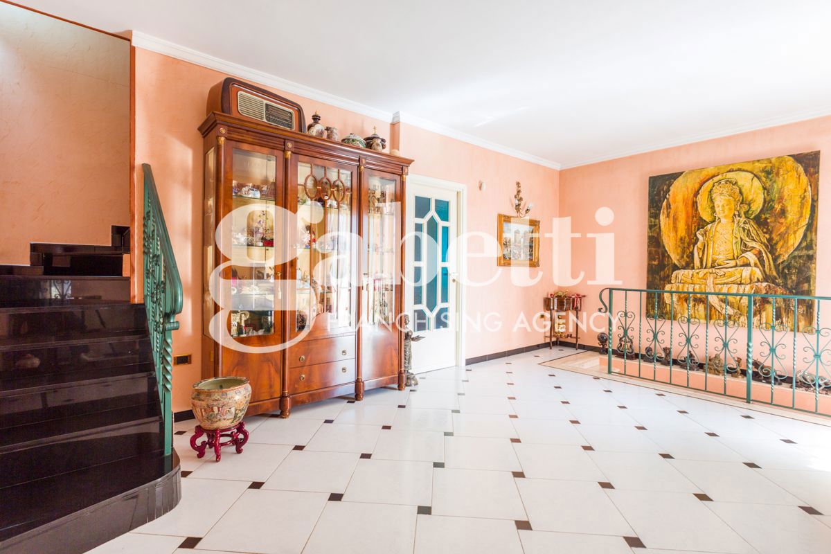 Villa con box doppio a Villaricca