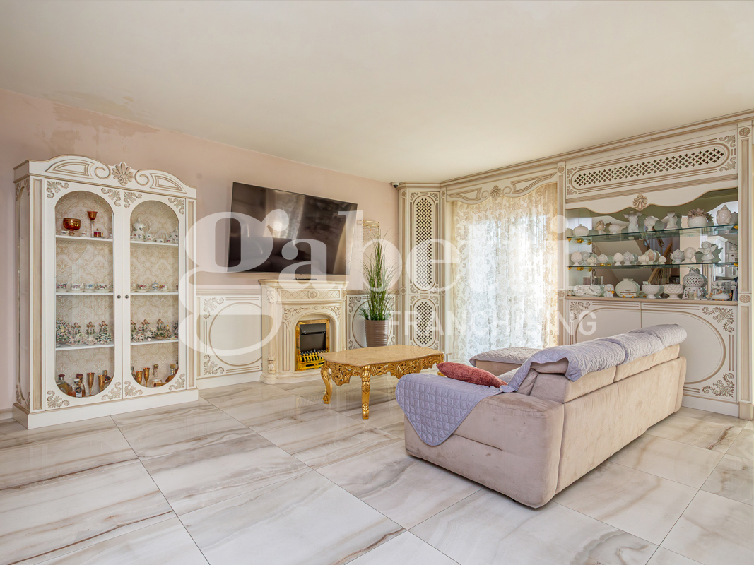 Villa con box doppio a Villaricca