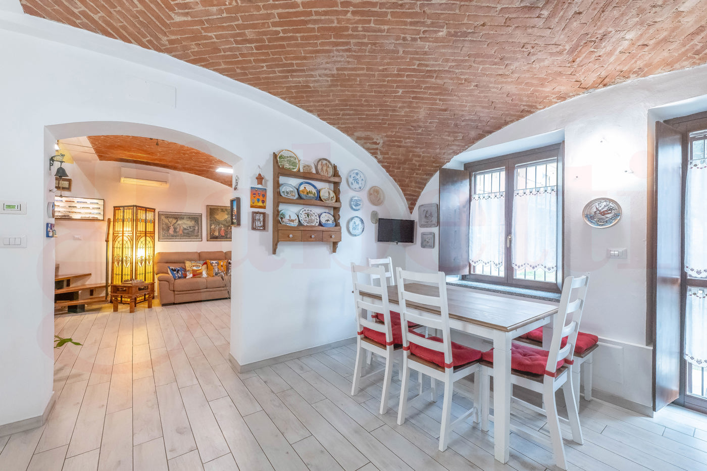 Quadrilocale con box doppio a Venaria Reale