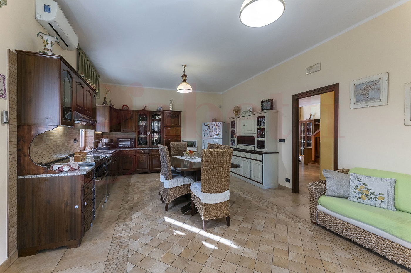 Villa con giardino a San Mauro Torinese