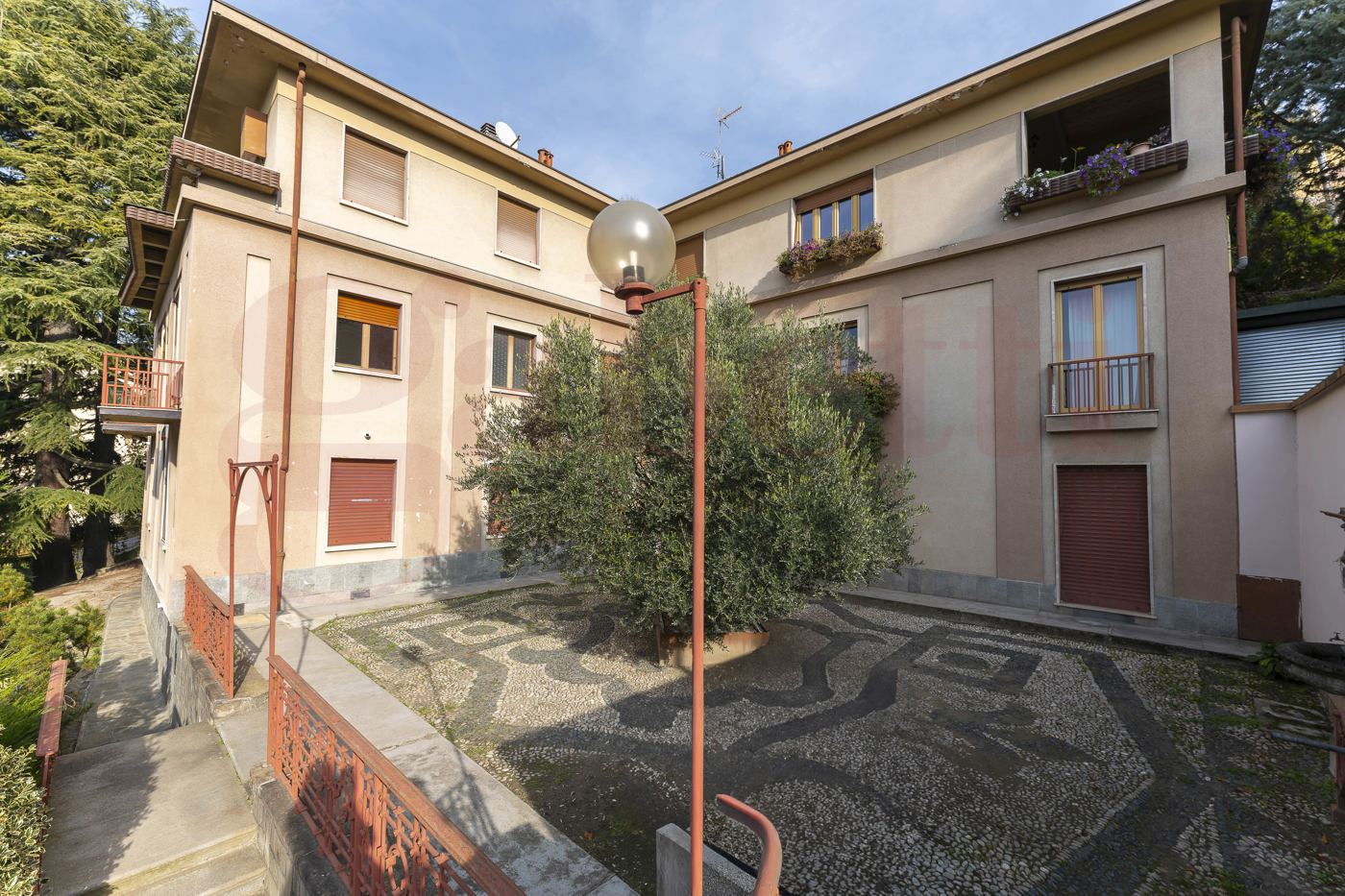 Quadrilocale da ristrutturare a Torino