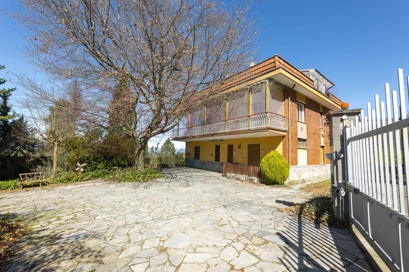Villa con giardino a Castiglione Torinese