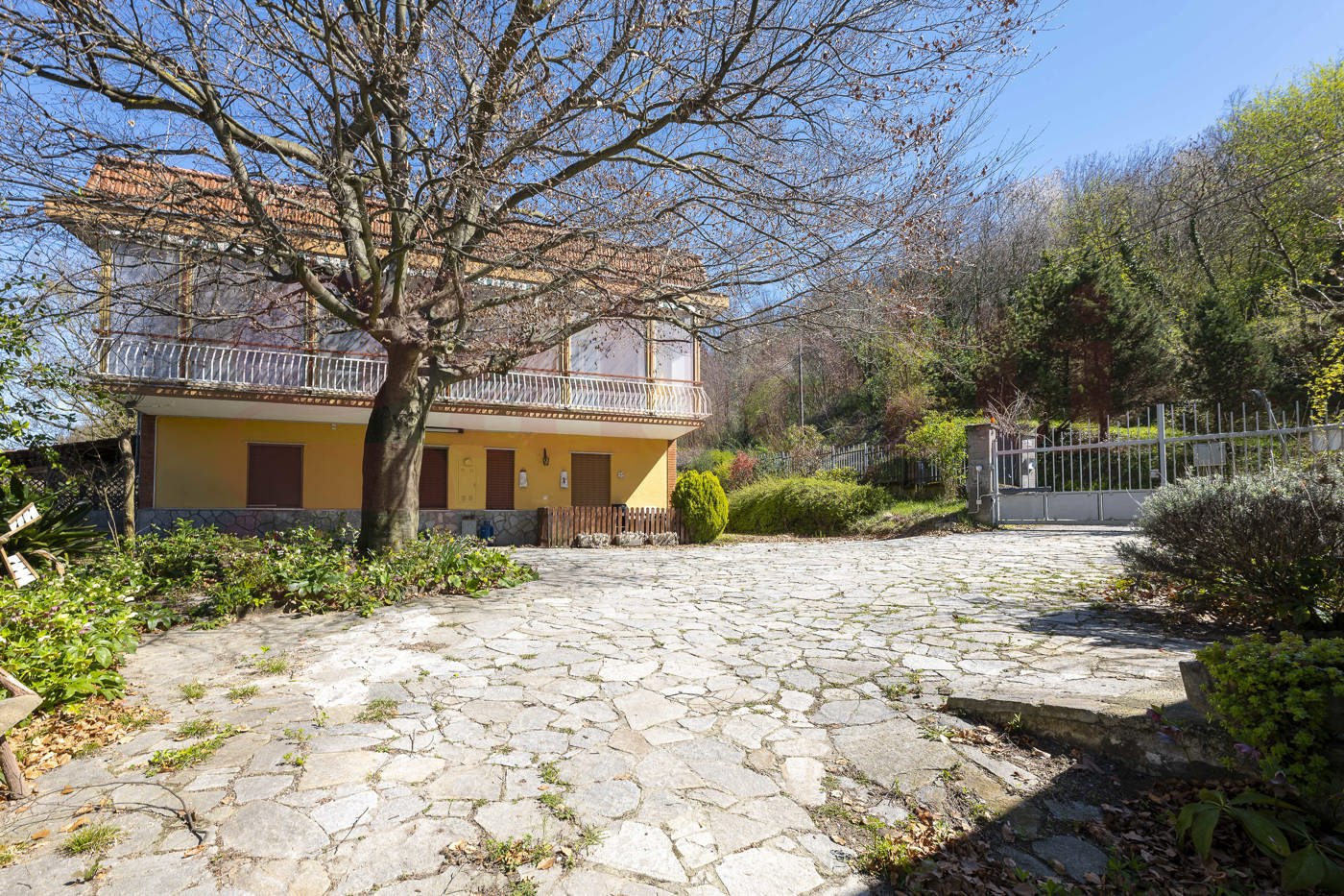 Villa con giardino a Castiglione Torinese