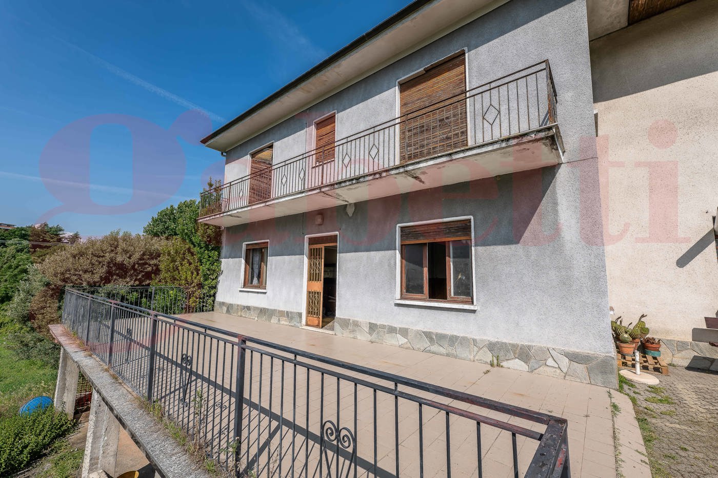 Rustico con giardino a San Mauro Torinese