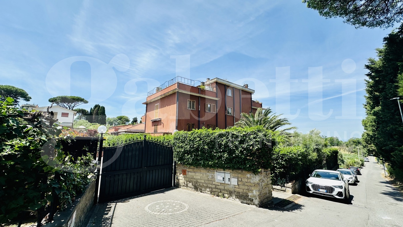 Quadrilocale ristrutturato a Grottaferrata