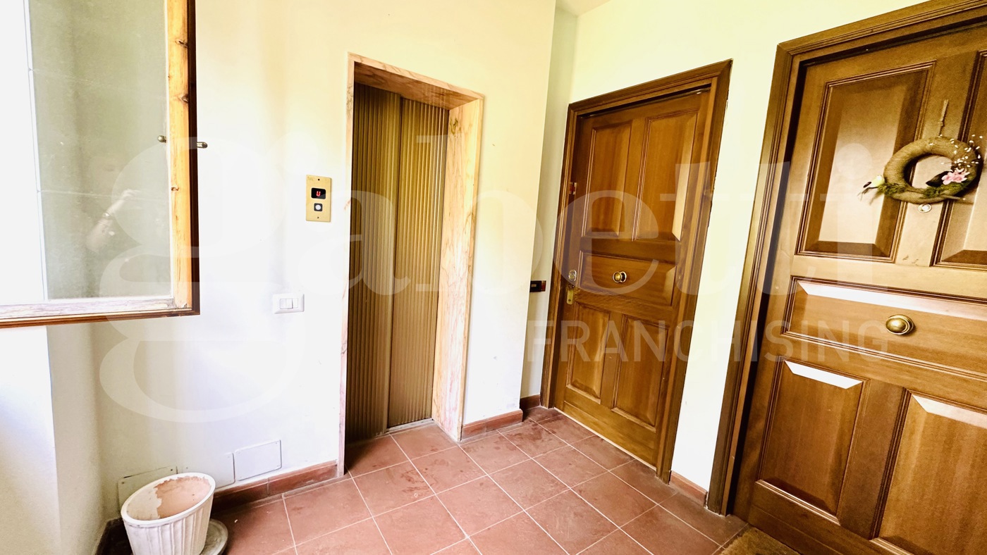 Quadrilocale ristrutturato a Grottaferrata