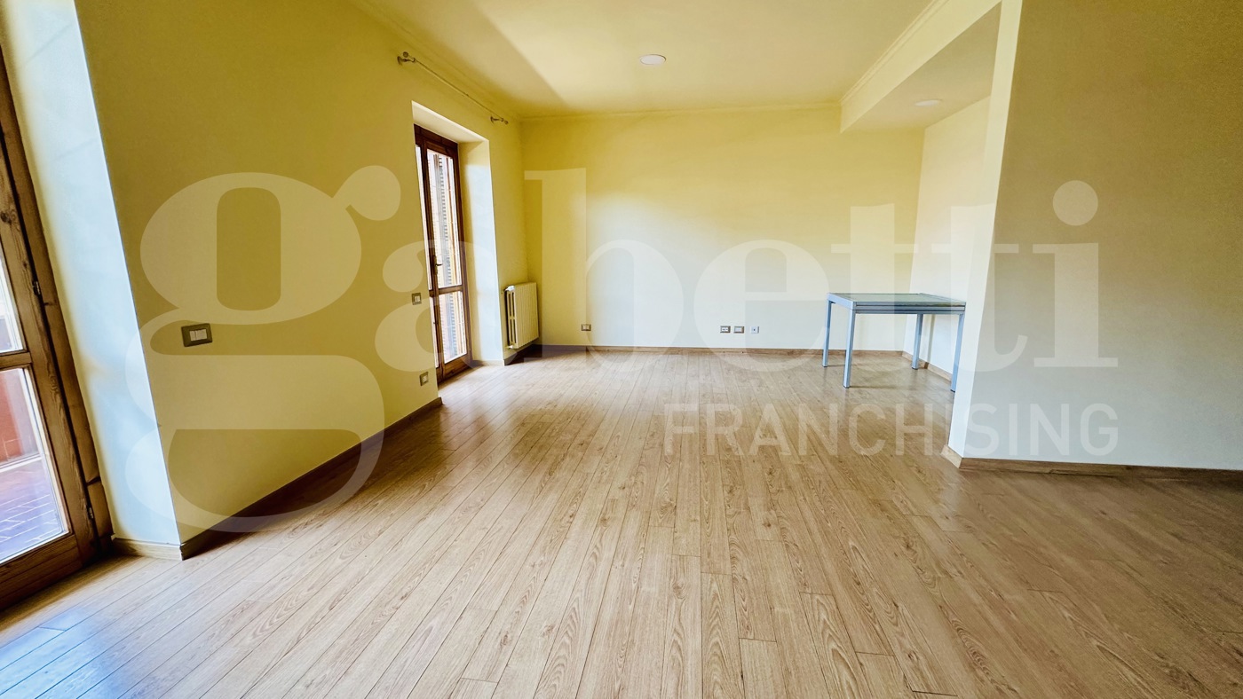 Quadrilocale ristrutturato a Grottaferrata