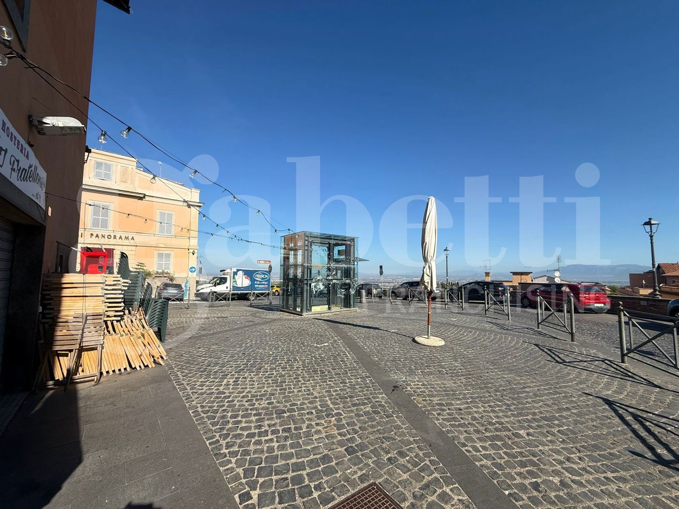 Attivit commerciale in vendita a Frascati