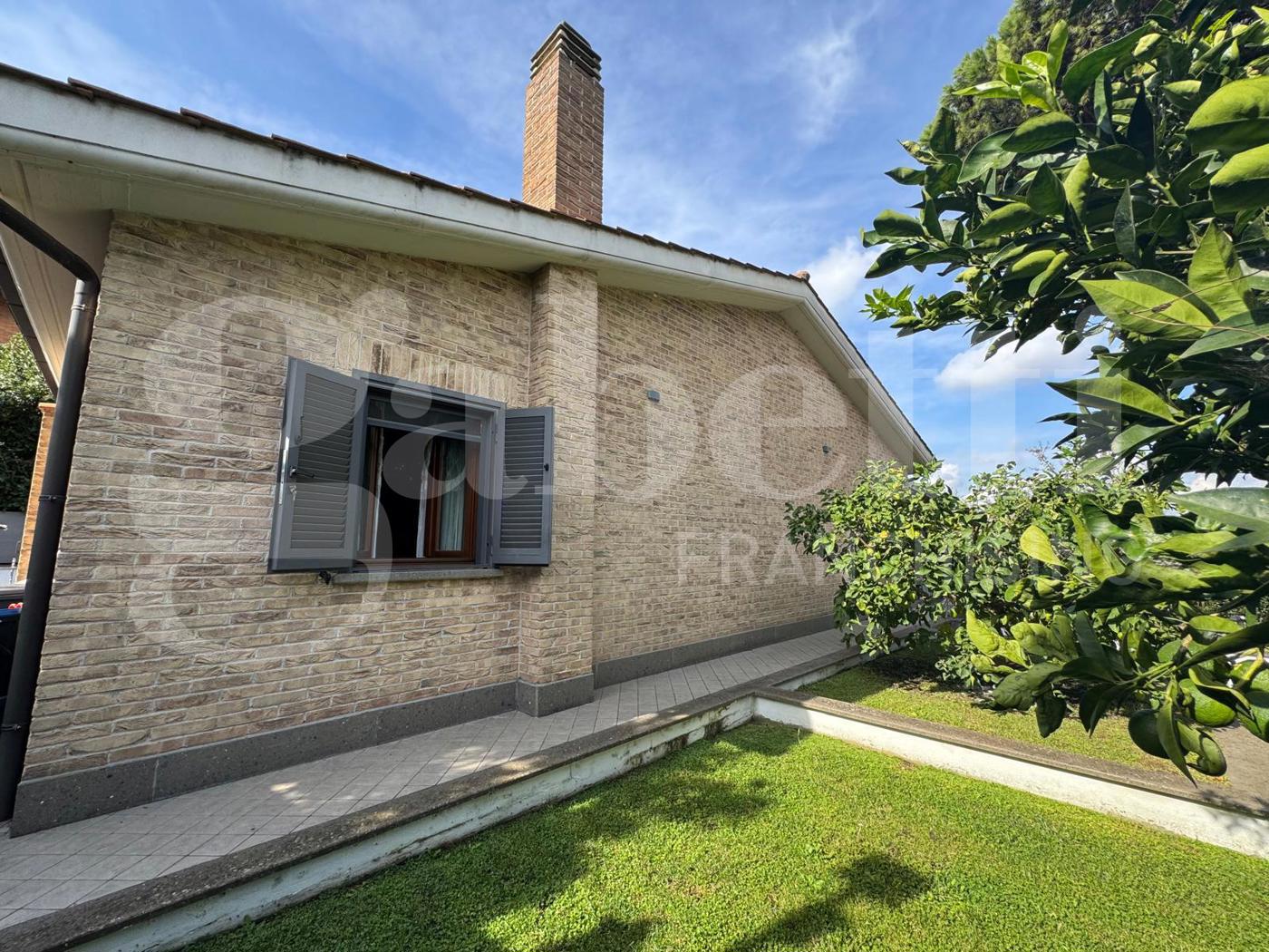 Villa con giardino a Ariccia