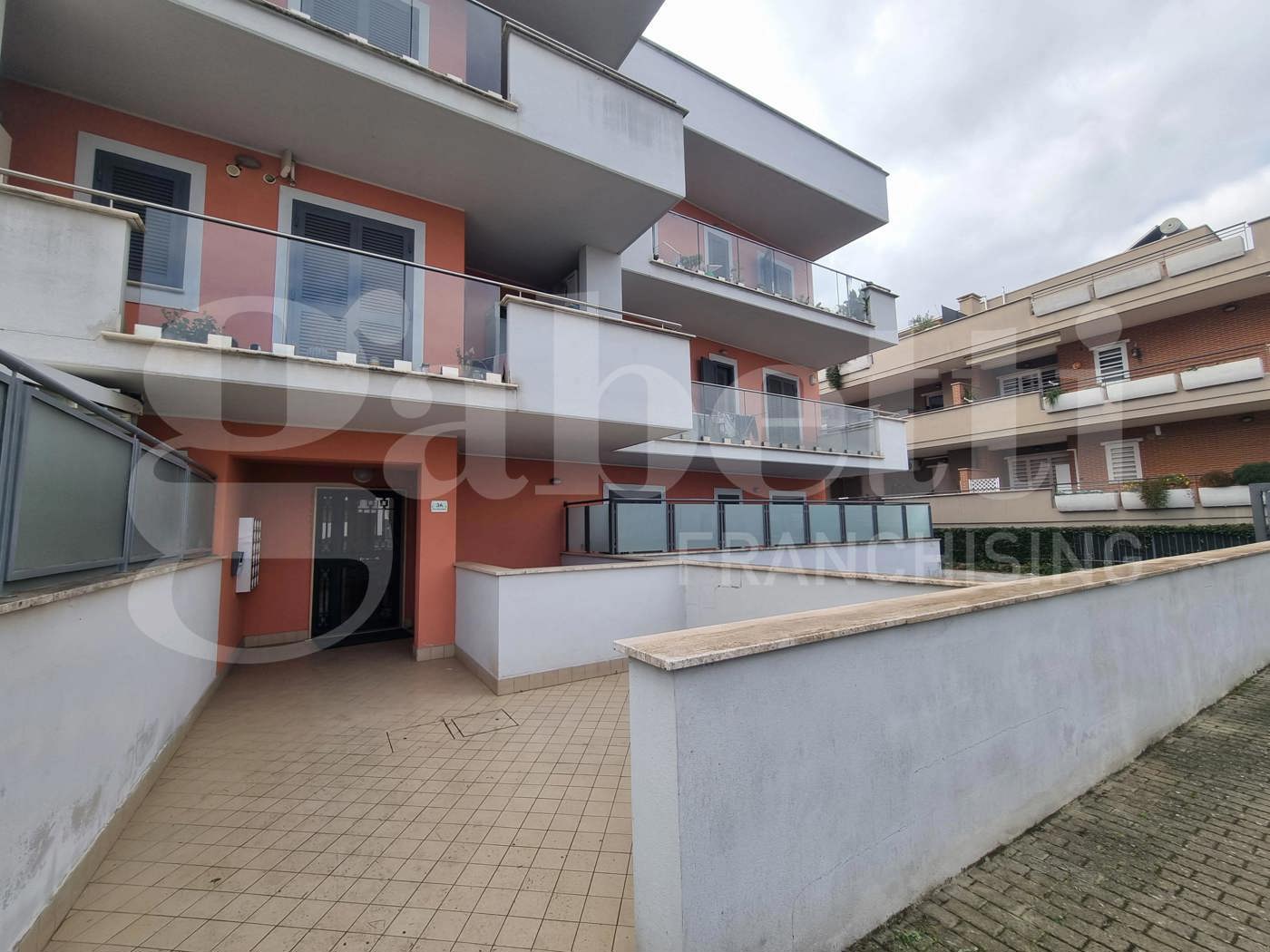 Monolocale arredato in affitto a Marino