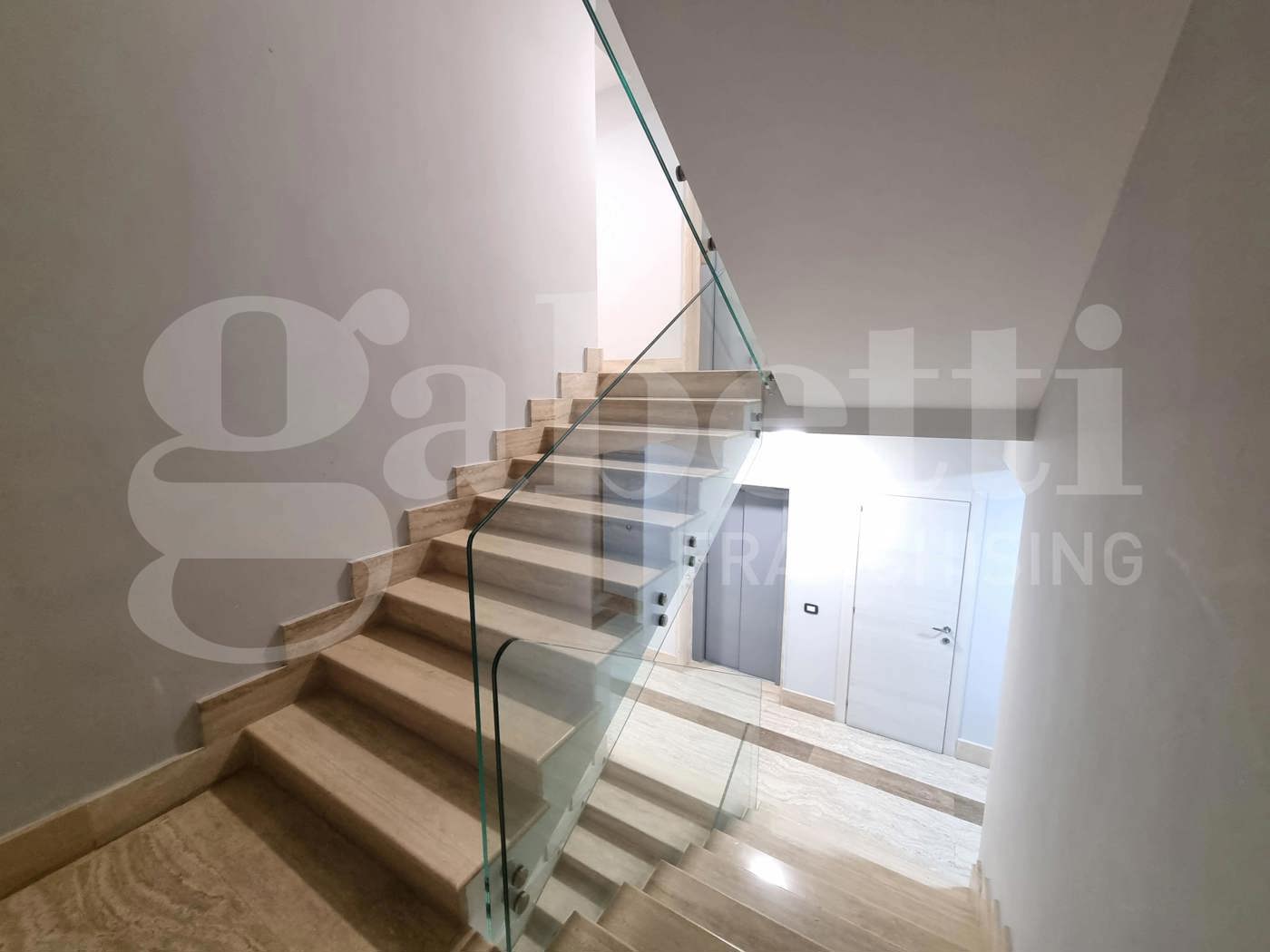 Monolocale arredato in affitto a Marino