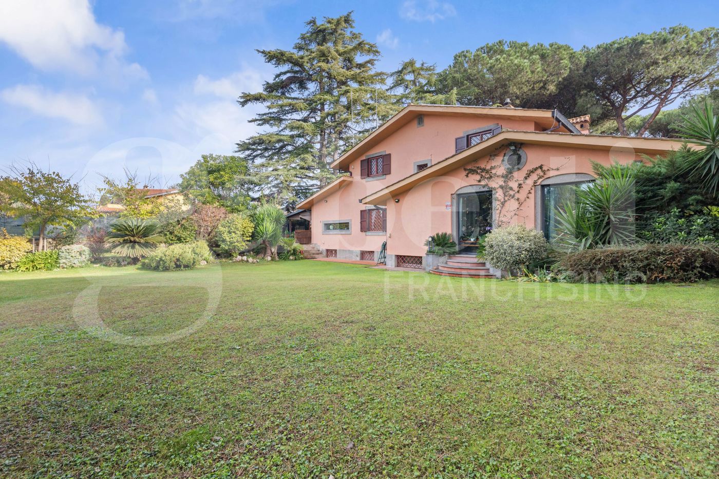 Villa in vendita a Marino