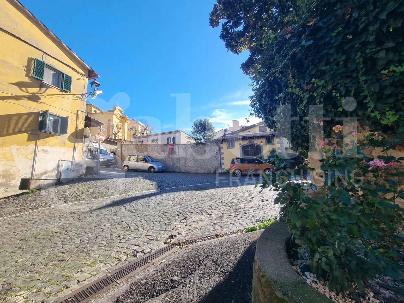 Bilocale in vendita a Colonna