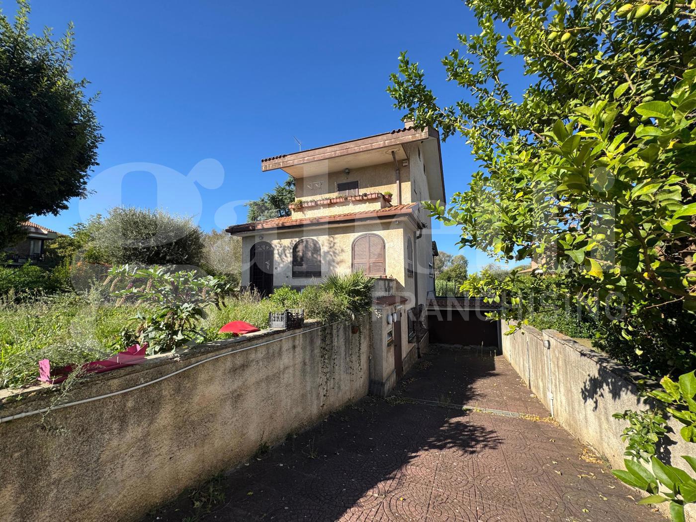 Villa in vendita a Marino