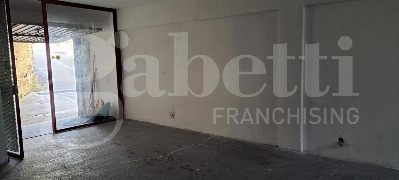 Box/Garage 43mq in vendita a Marino