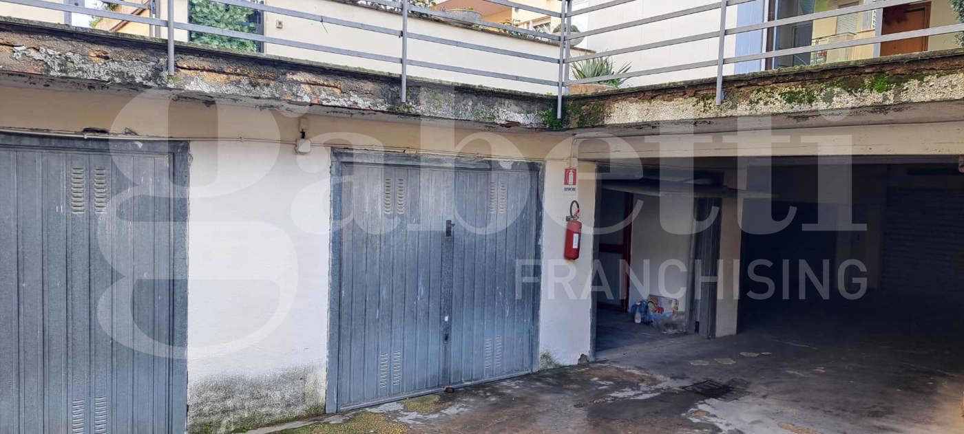 Box/Garage 43mq in vendita a Marino