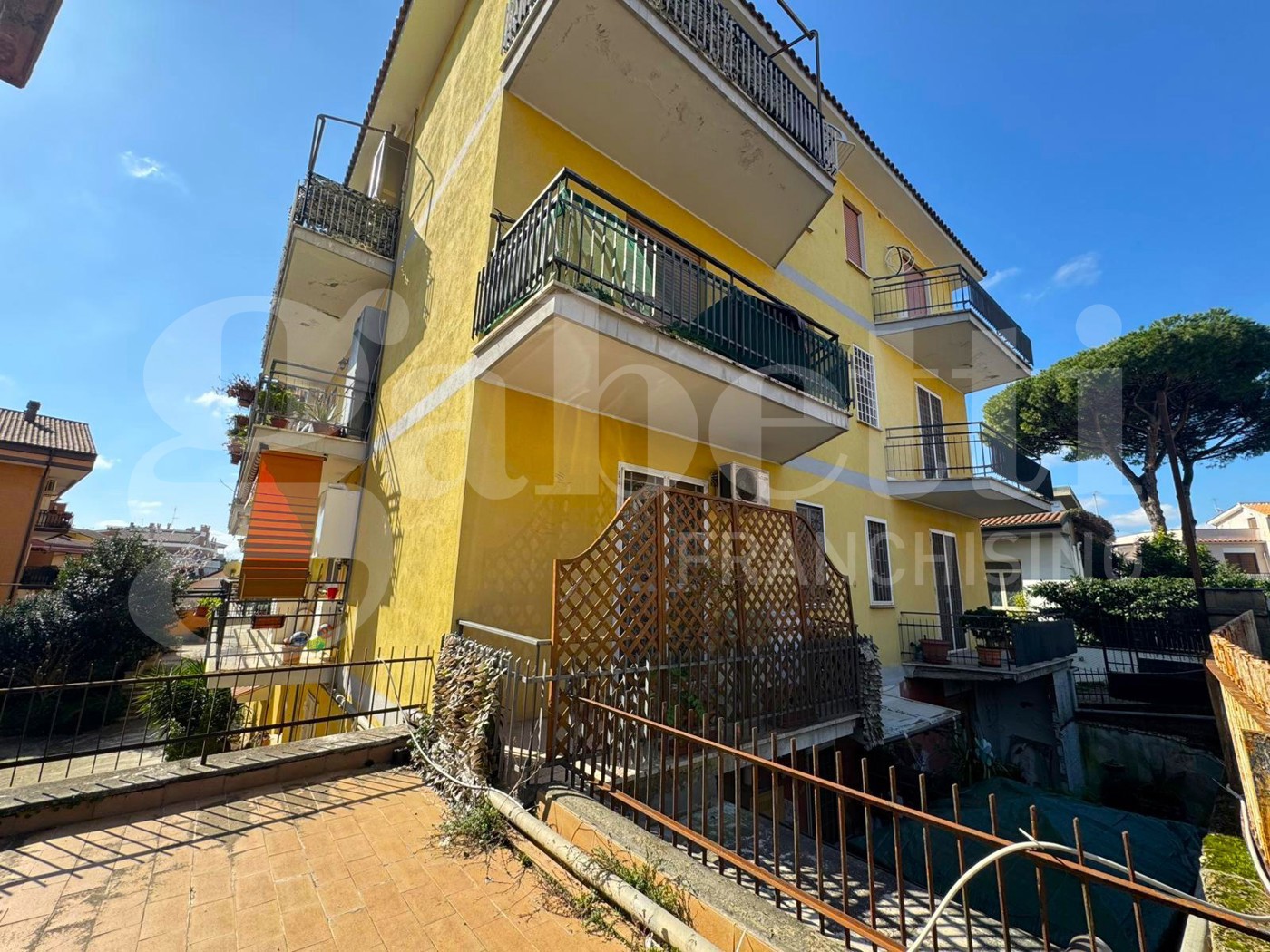 Trilocale in vendita a Marino