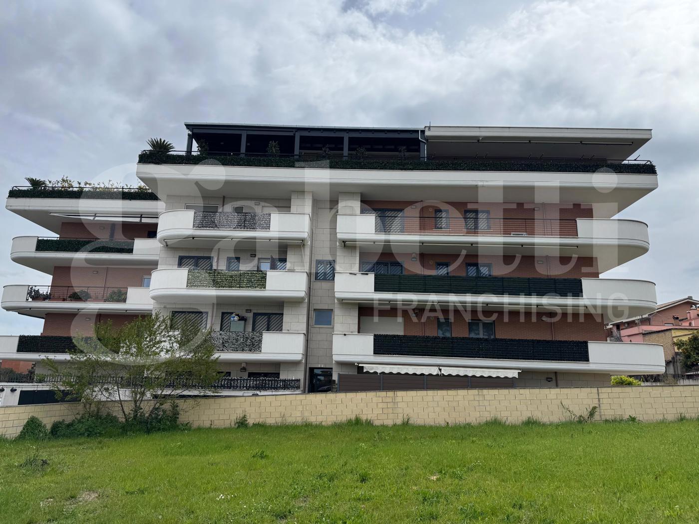 Trilocale in vendita a Marino