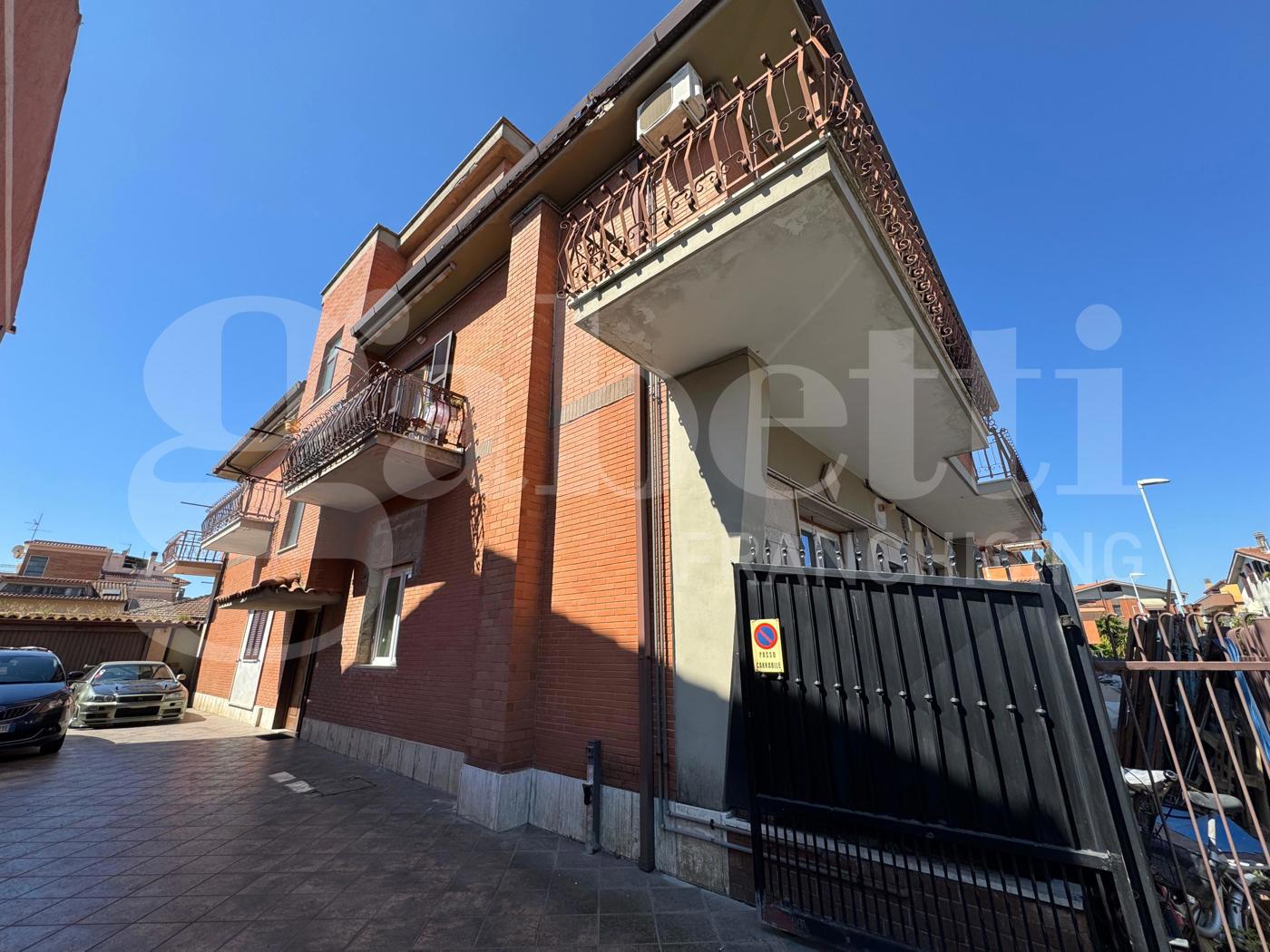 Quadrilocale in vendita a Marino