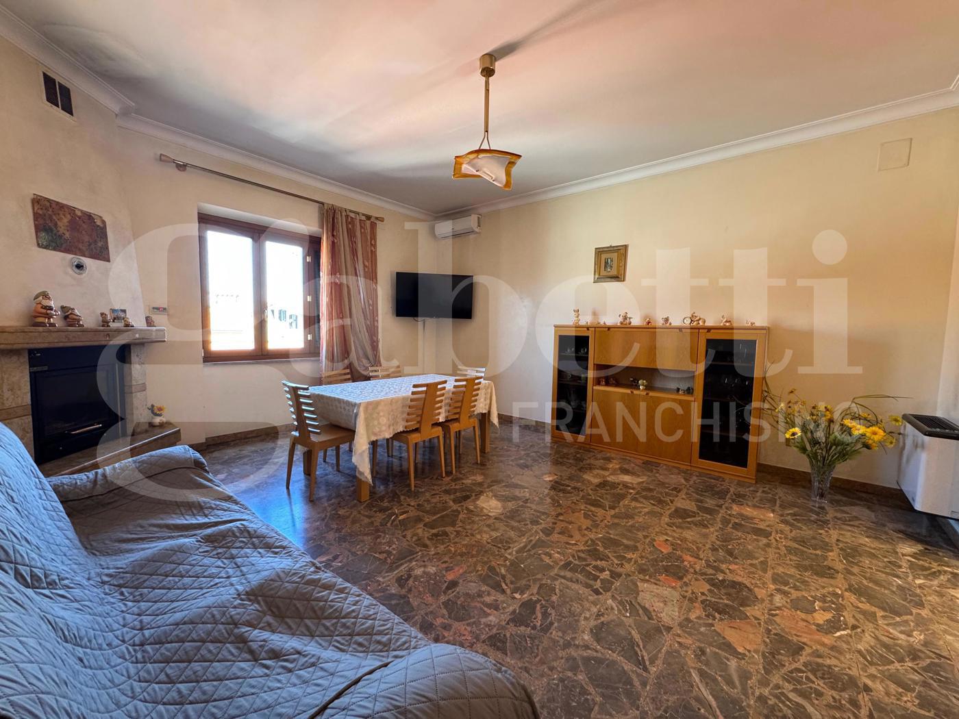 Quadrilocale in vendita a Marino