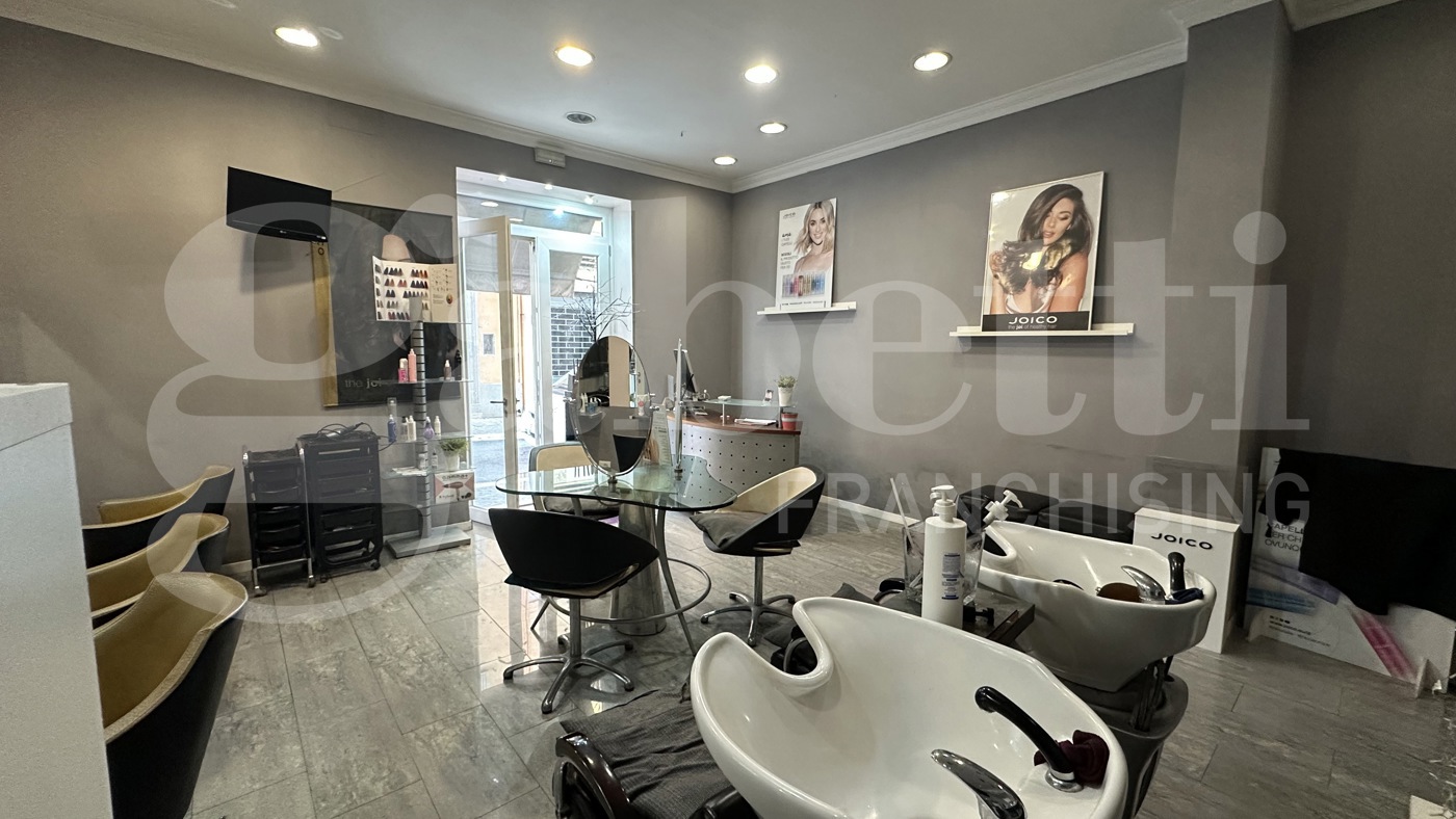 Negozio in vendita a Grottaferrata