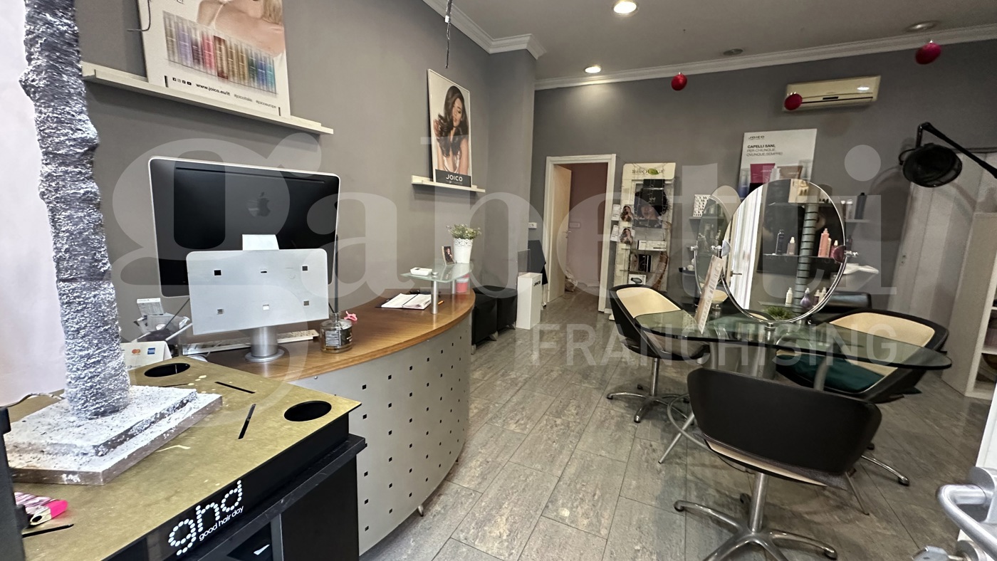 Negozio in vendita a Grottaferrata