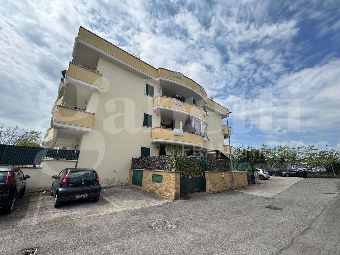 Trilocale con giardino a Marino