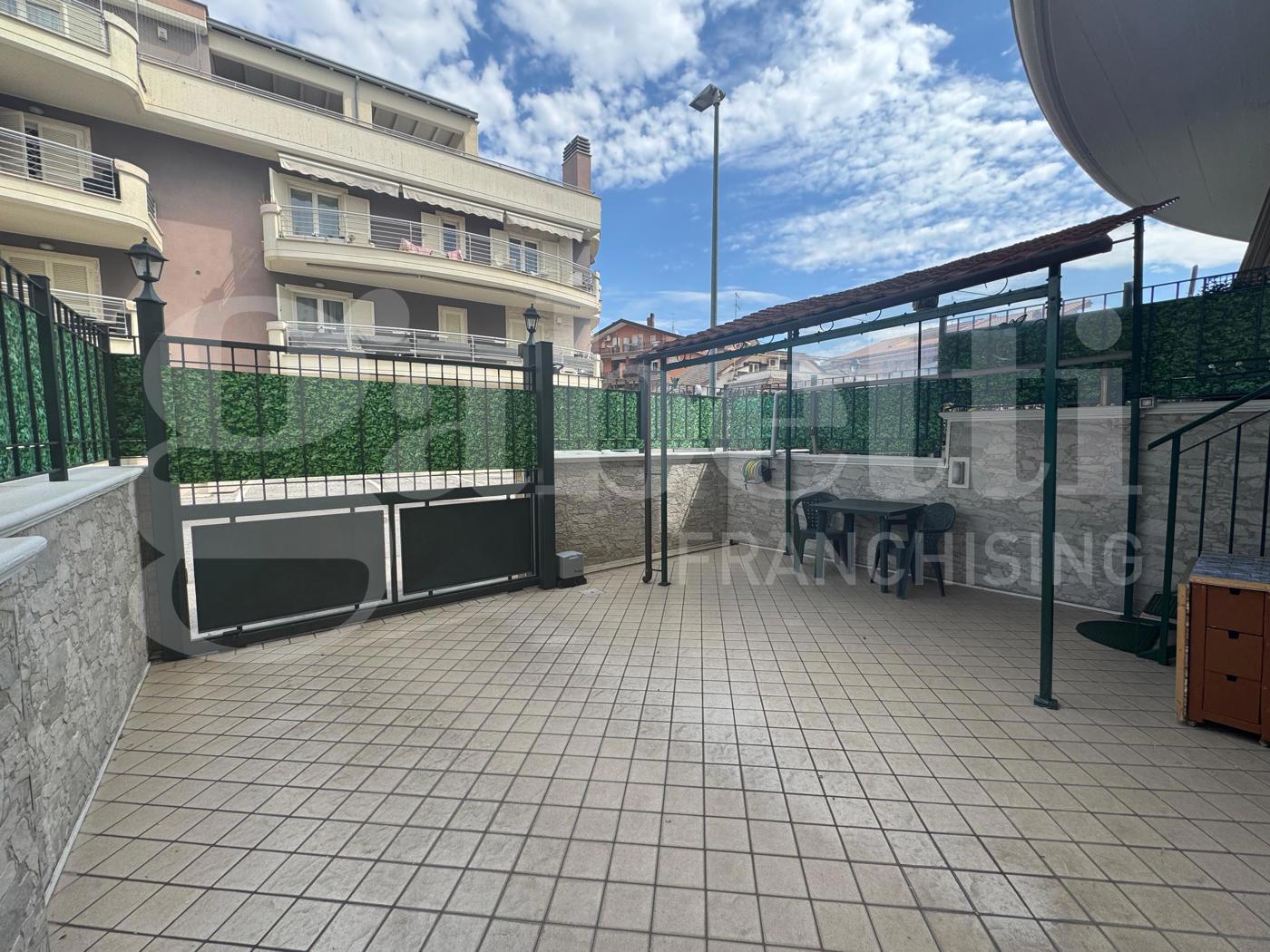 Trilocale con giardino a Marino