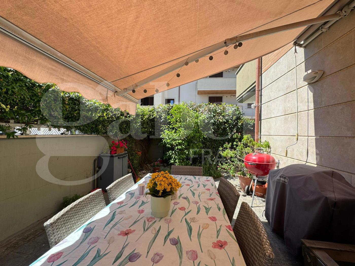 Trilocale con giardino a Marino
