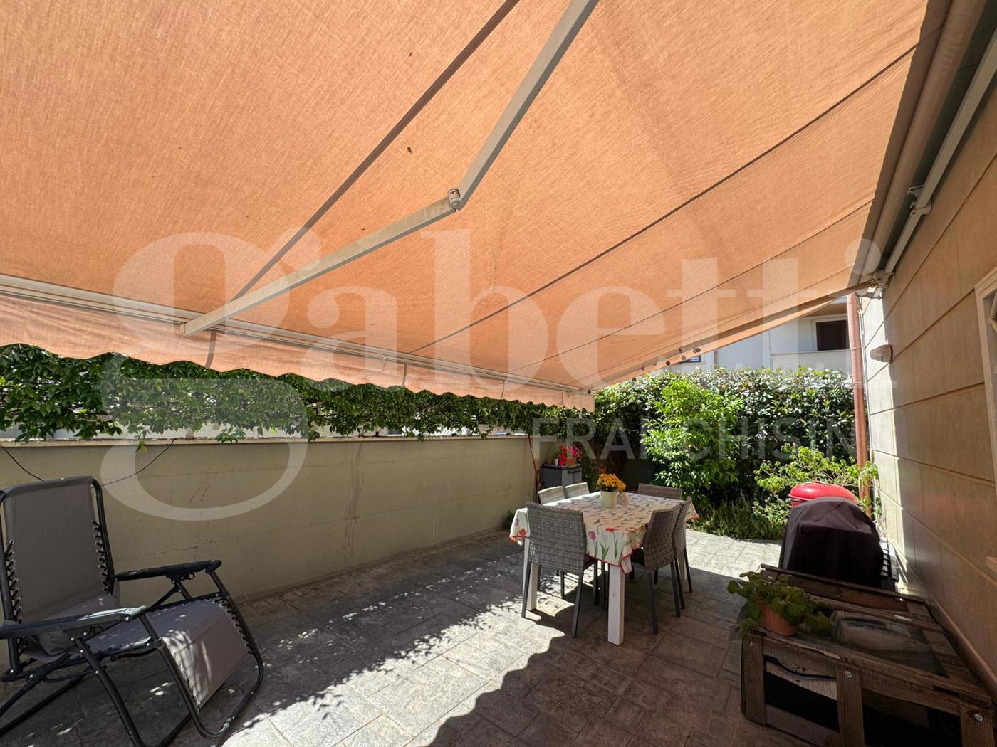 Trilocale con giardino a Marino