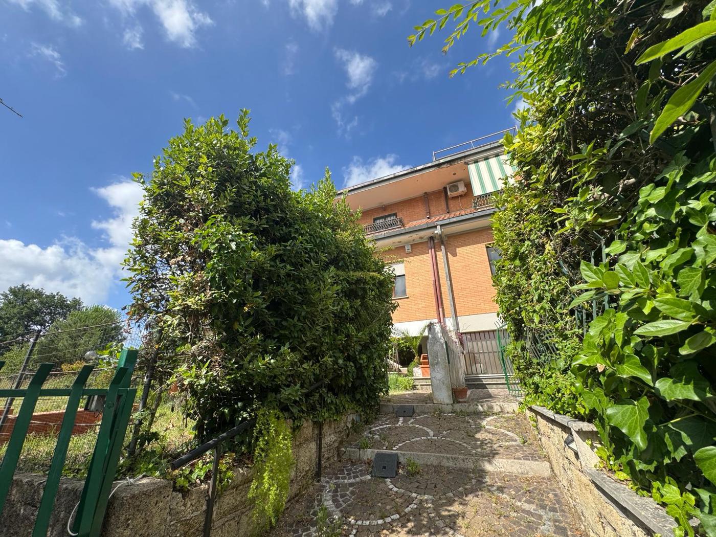 Appartamento con giardino a Ariccia