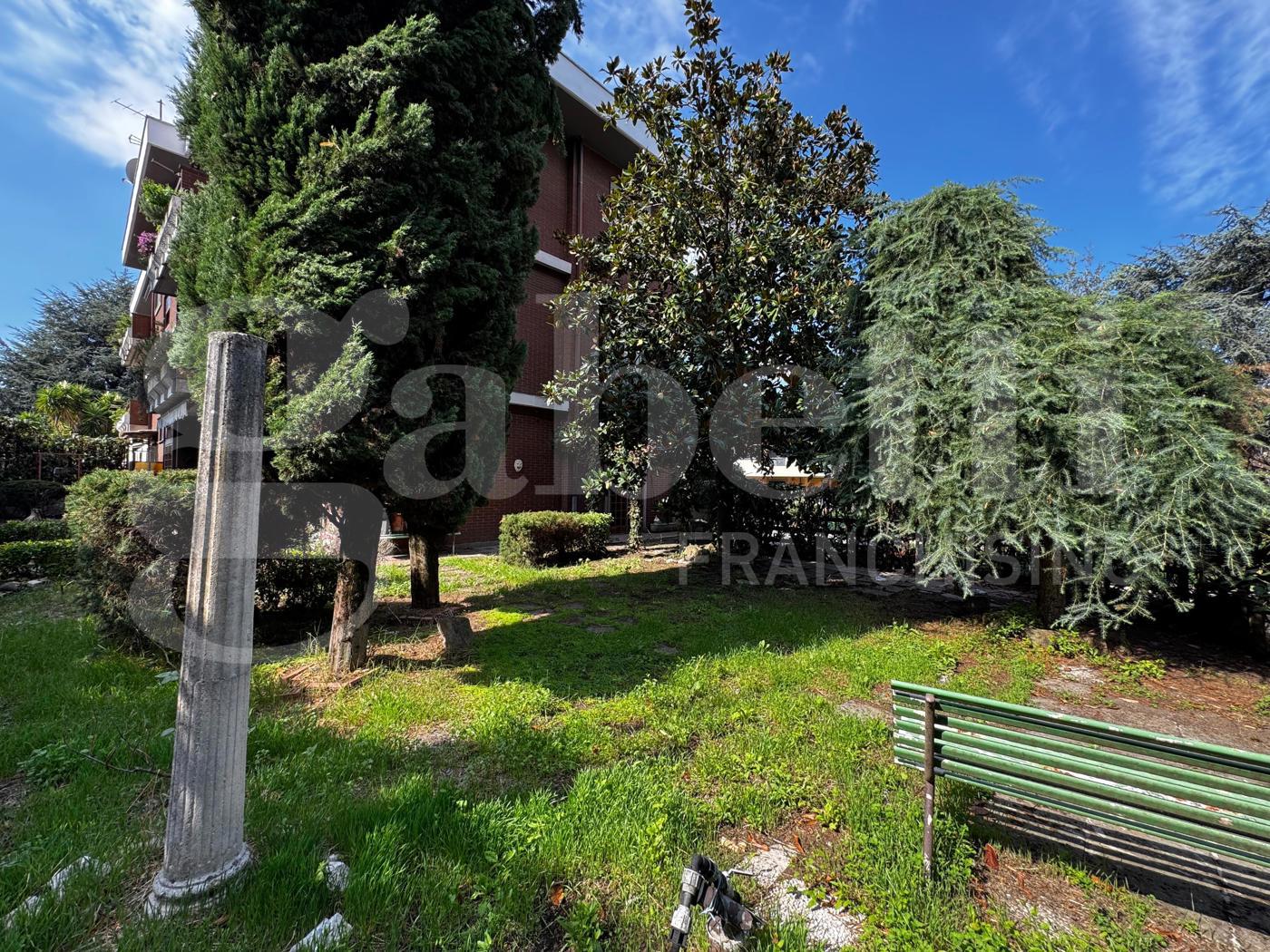 Trilocale con giardino a Marino