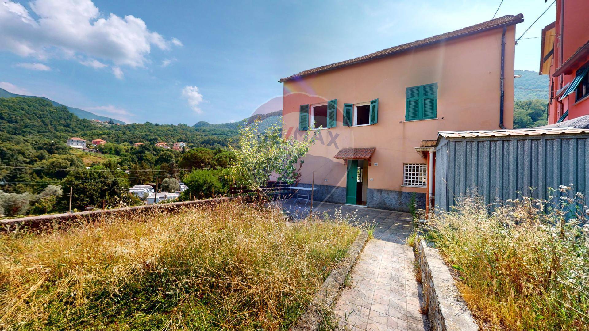 Casa indipendente con terrazzo, Genova struppa