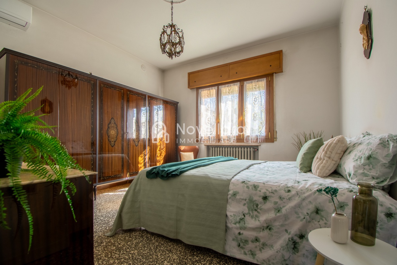 Casa indipendente con giardino a Novellara