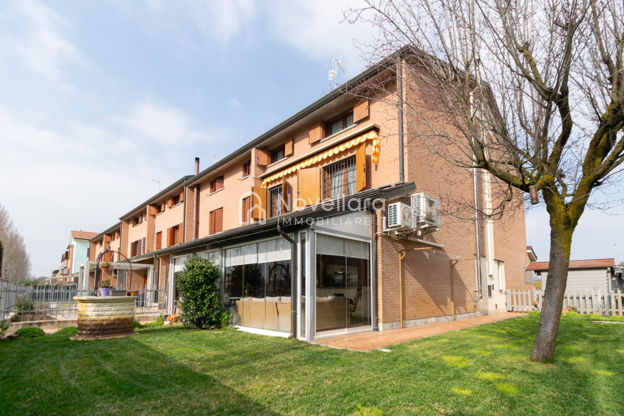 Casa indipendente con giardino a Campagnola Emilia