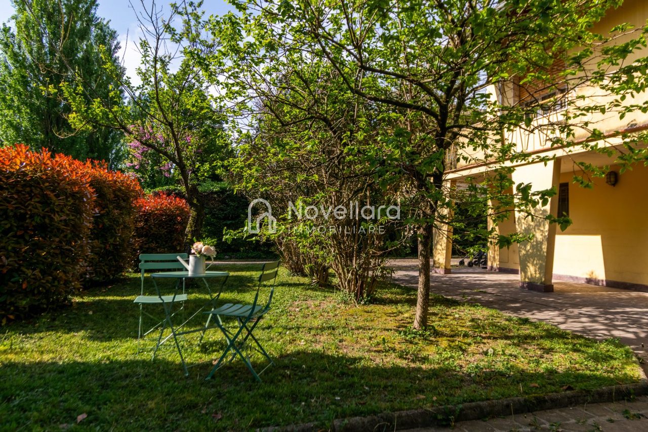 Villa con giardino a Novellara