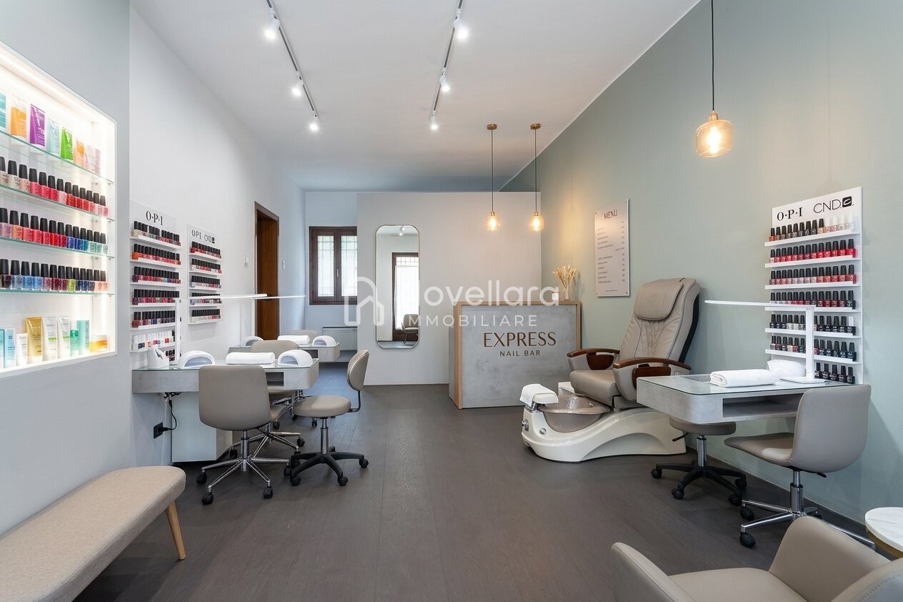Negozio ristrutturato a Novellara
