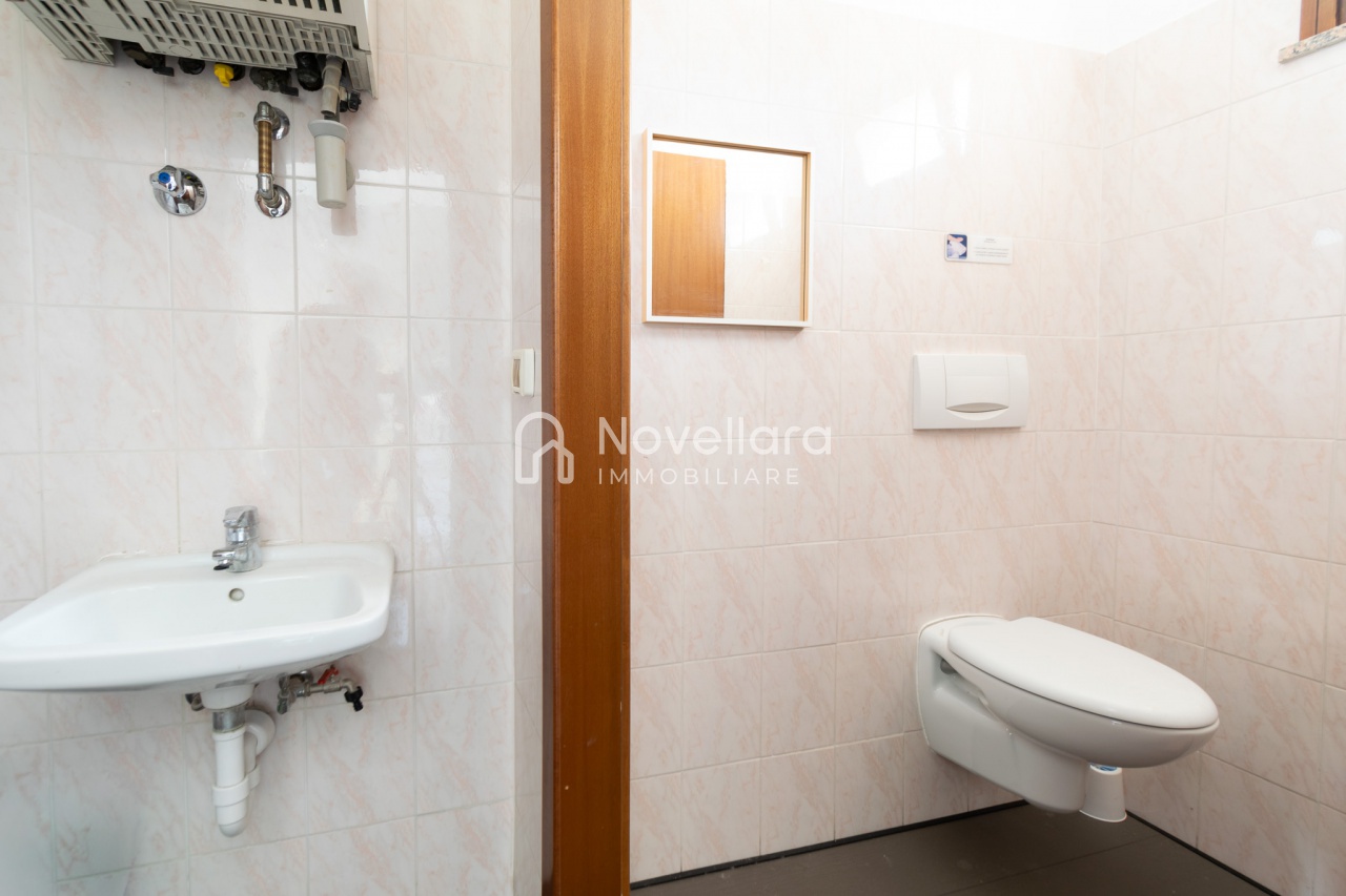 Negozio ristrutturato a Novellara