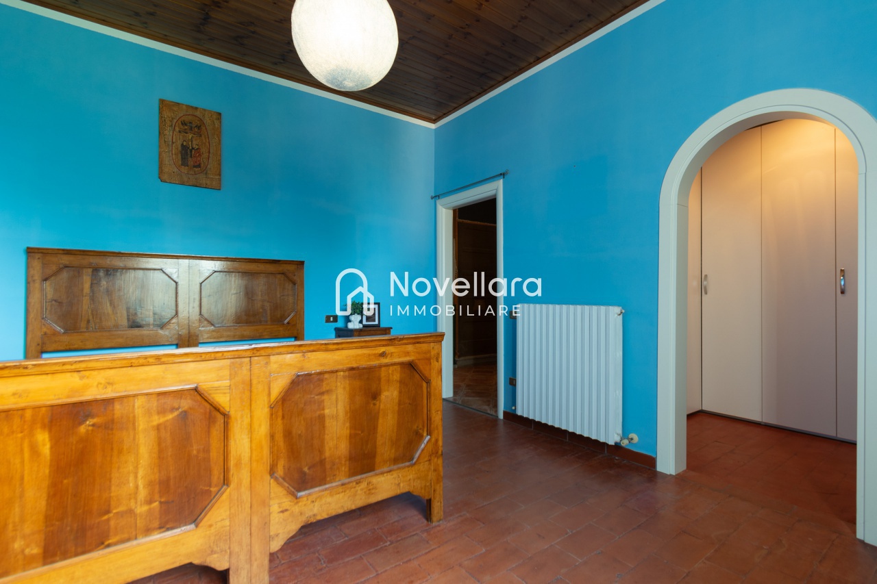 Casa indipendente con giardino in corso garibaldi, Cadelbosco di Sopra