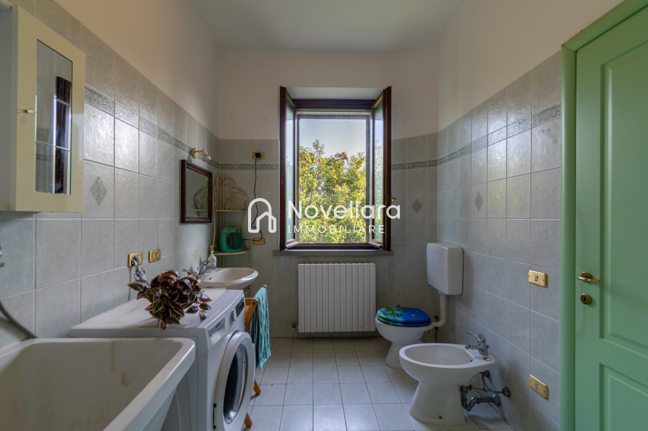 Casa indipendente con giardino in corso garibaldi, Cadelbosco di Sopra