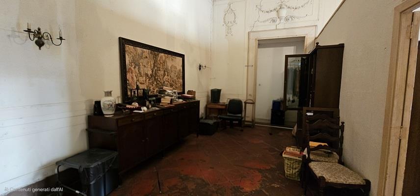 Appartamento da ristrutturare in via monte di dio 14, Napoli
