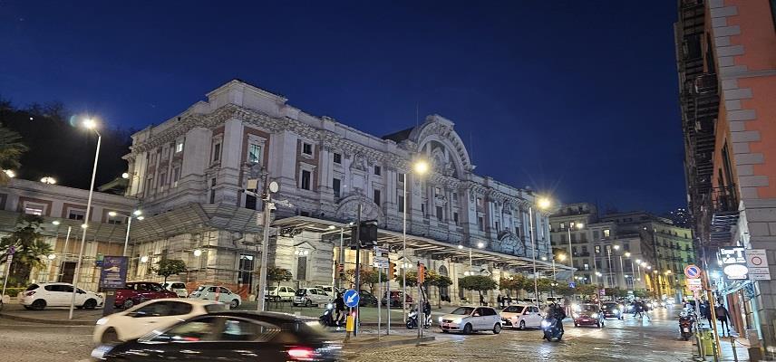 Appartamento ristrutturato in via piedigrotta 46, Napoli
