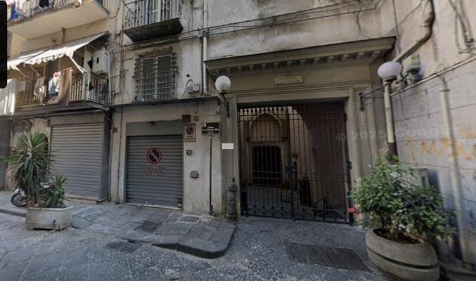 Negozio in affitto, Napoli via san giovanni a mare