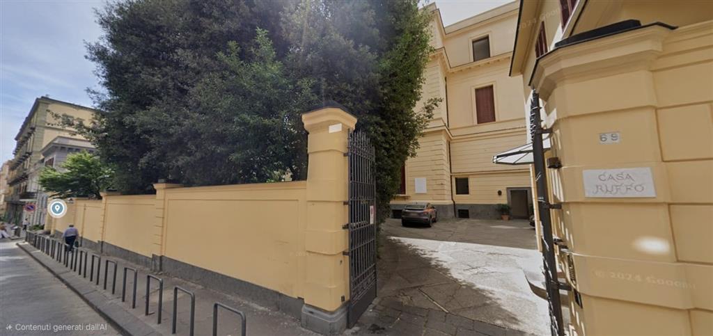 Ufficio in affitto in via francesco crispi 69, Napoli