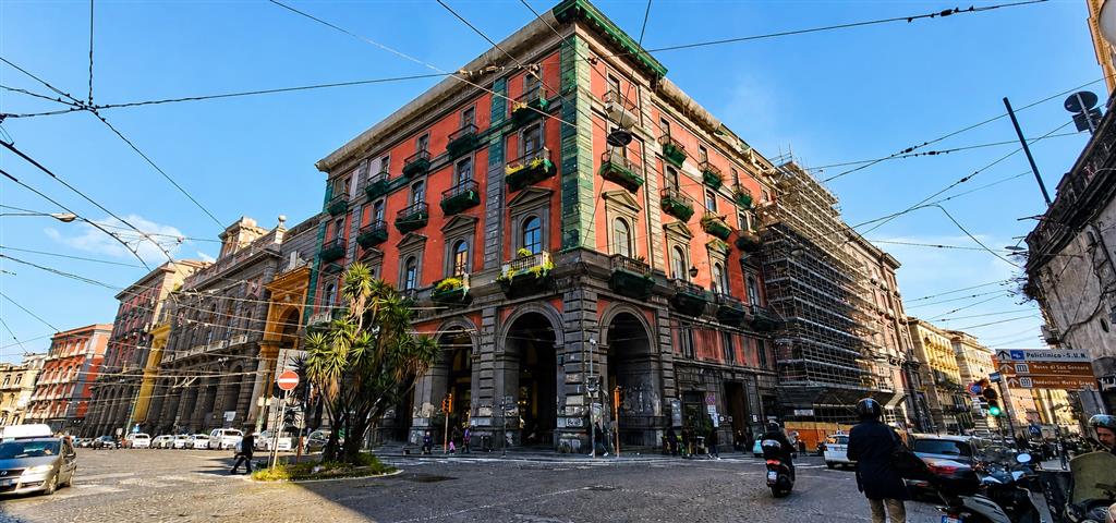 Appartamento in vendita in via pessina 58, Napoli