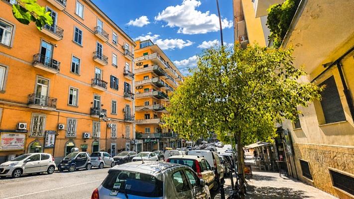 Ufficio da ristrutturare in via francesco cilea 26, Napoli