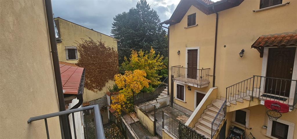 Appartamento in vendita in via giuseppe de amicis, Alfedena