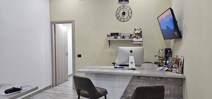 Negozio ristrutturato in corso europa 193, Marano di Napoli