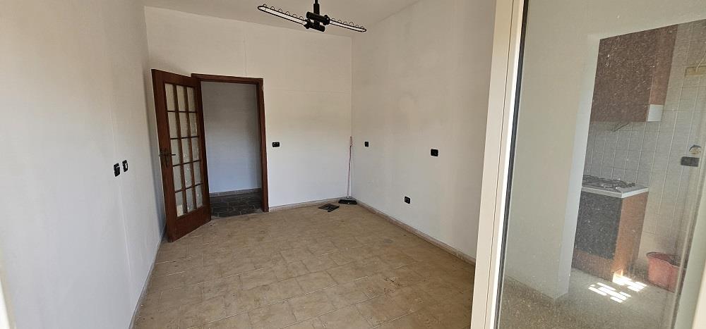 Appartamento in vendita in via ernesto cesaro, Napoli