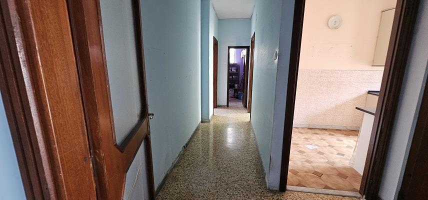 Appartamento da ristrutturare in via bernardo cavallino 115, Napoli